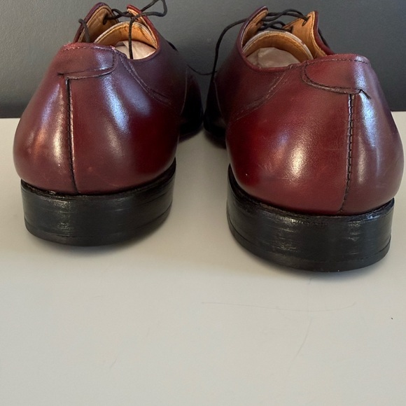 Allen Edmonds Wingtip Brogue Shoes Leather Sole and Upper Burgundy Size 10C USA main image 6
